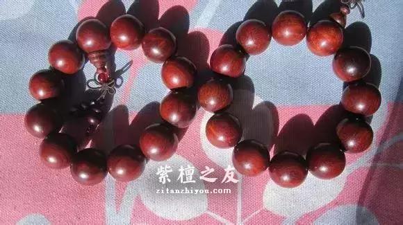 紫檀和血檀最有效的鉴别方法是？-11