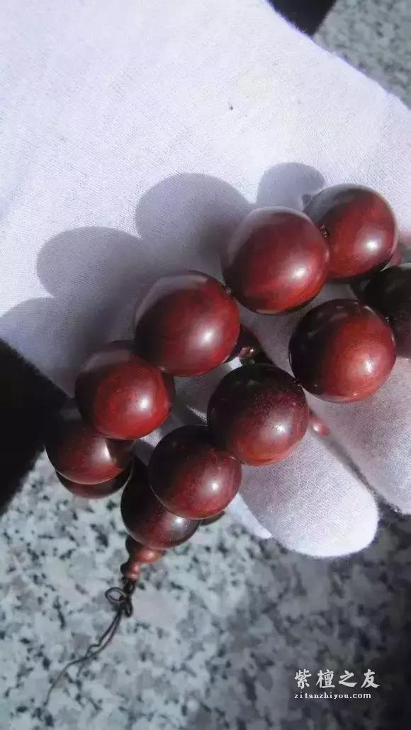 紫檀和血檀最有效的鉴别方法是？-12