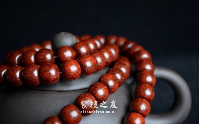 如何区分小叶紫檀和血檀手串？-1