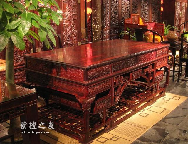 如何区分新料和老料小叶紫檀家具？-2