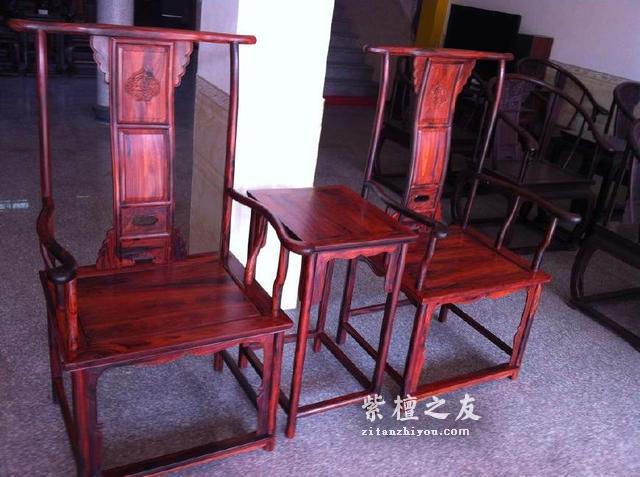 如何区分新料和老料小叶紫檀家具？-3