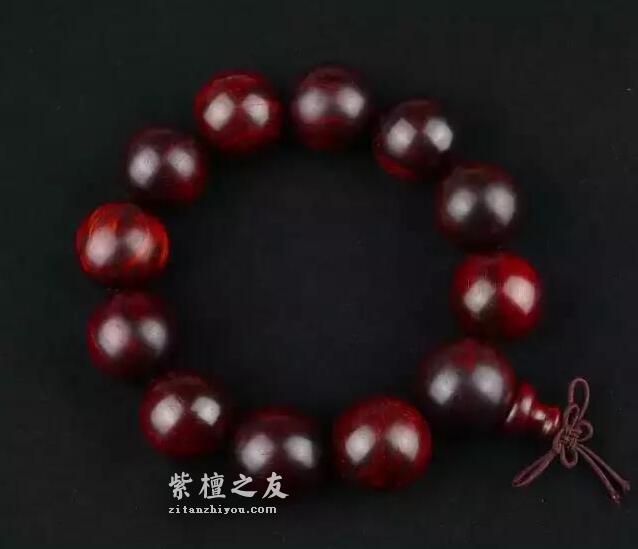 如何从做工方面挑选紫檀手串？-3