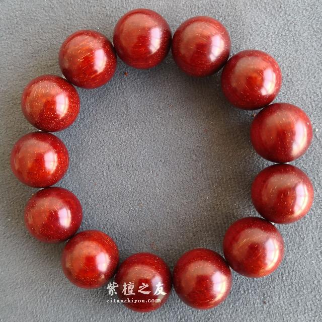 如何看待小叶紫檀的收藏价值？-1