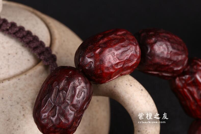 正宗印度小叶紫檀野生老林红枣珠手串-5