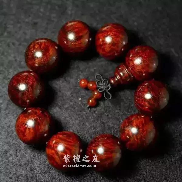 小叶紫檀手串常见开裂的问题，新手需知-1