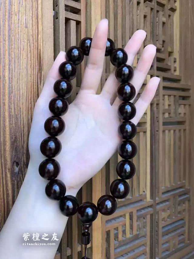 新手如何盘玩小叶紫檀？-1