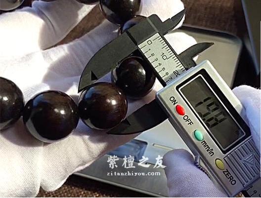 东非紫光檀也能冒充小叶紫檀，我们该如何分辨呢？-2