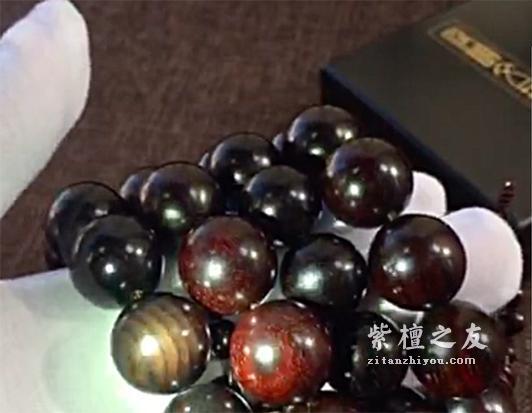 东非紫光檀也能冒充小叶紫檀，我们该如何分辨呢？-3
