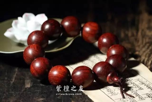 紫檀手串保养小技巧-3