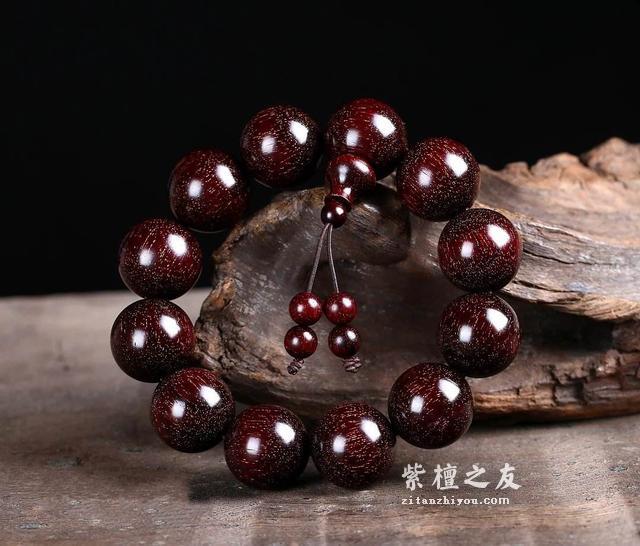 你的小叶紫檀为什么越盘越黑？到底该如何盘玩呢？-2