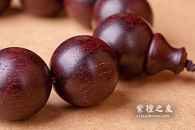 从“红宝石”到“黑煤球”你的紫檀手串都经历了什么？-3