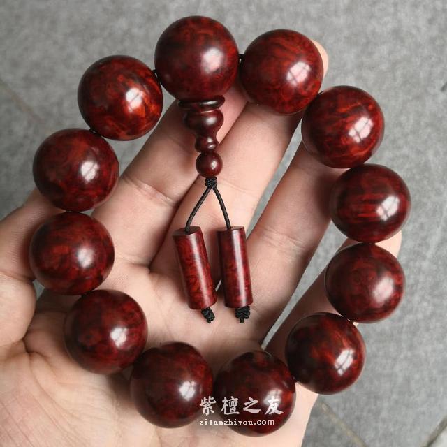 盘玩小叶紫檀的精髓是什么？-3