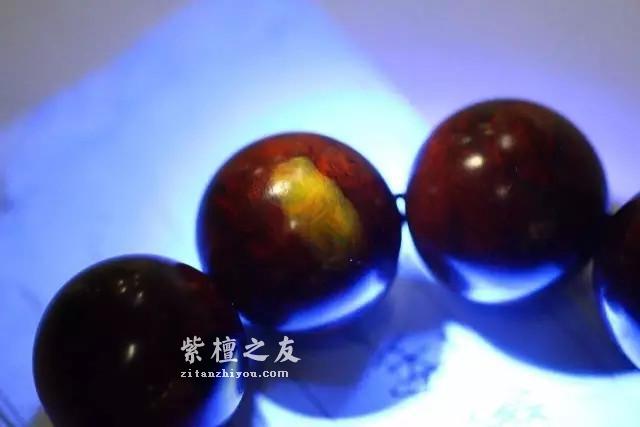 无棕眼的小叶紫檀到底有没有？选购小叶紫檀你需要注意这几点！-3