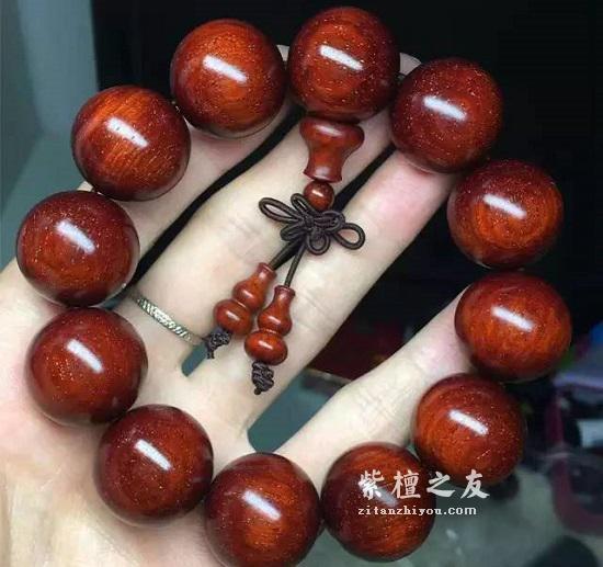 紫檀手串如何才能盘出灵气逼人的玻璃底？-4