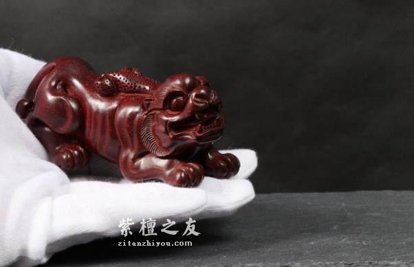 小叶紫檀崩盘了？求求你，别忽悠了！-1