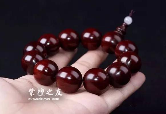 小叶紫檀手串盘玩的5大问题，你是否也遇到过？-4