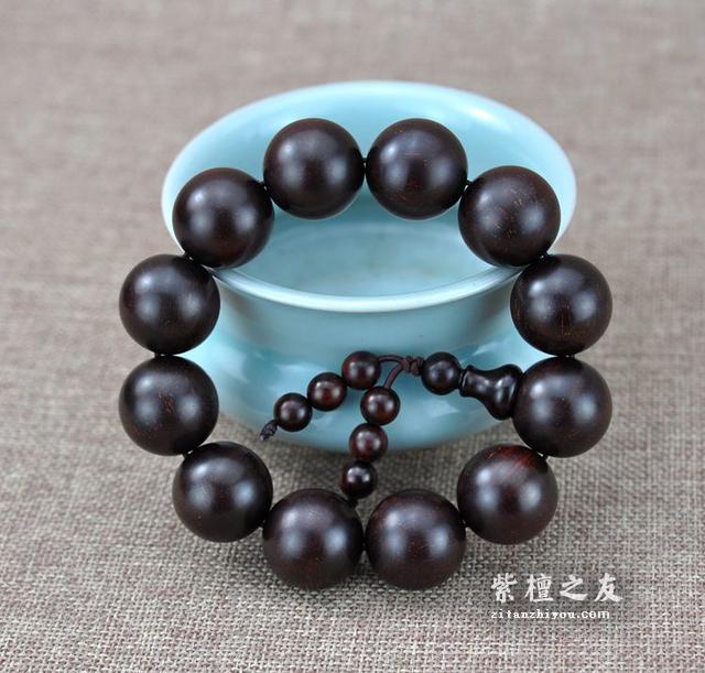 小叶紫檀手串盘玩，这些你知道吗？-5
