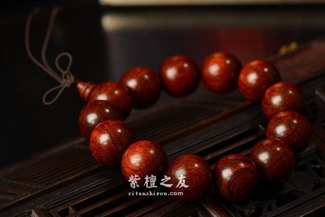 干货！小叶紫檀手串的盘玩知识详解-1