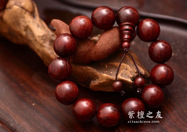 干货！小叶紫檀手串的盘玩知识详解-3