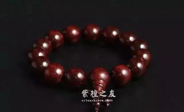 小叶紫檀不能沾水吗？小叶紫檀掉水里了怎么办？-2