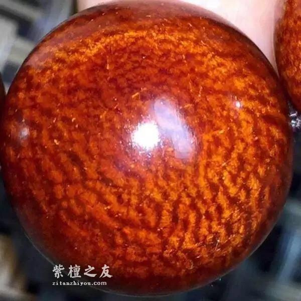 如何才能挑选出精品小叶紫檀手串？-2