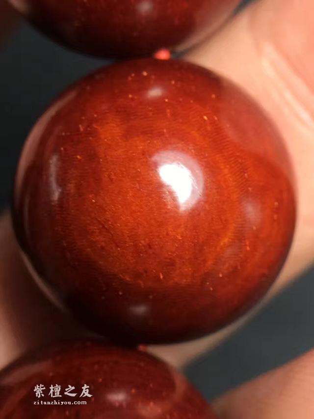 如何才能挑选出精品小叶紫檀手串？-3