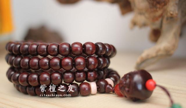 详解小叶紫檀的保养和盘玩方法，知道这些有好处！-3
