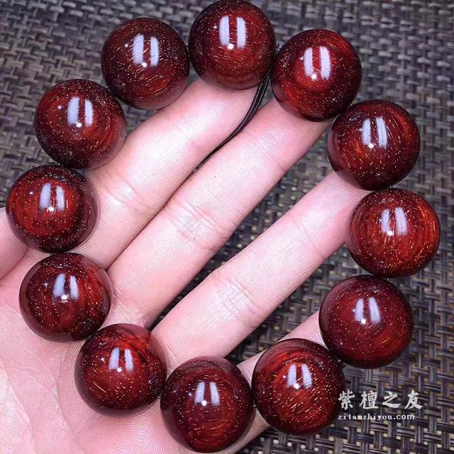 小叶紫檀为什么这么贵，如何挑选小叶紫檀手串？-10