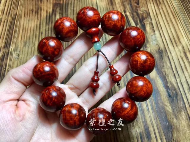 你的紫檀可能只是边角料做的，真的极品紫檀手串是什么样的？-7