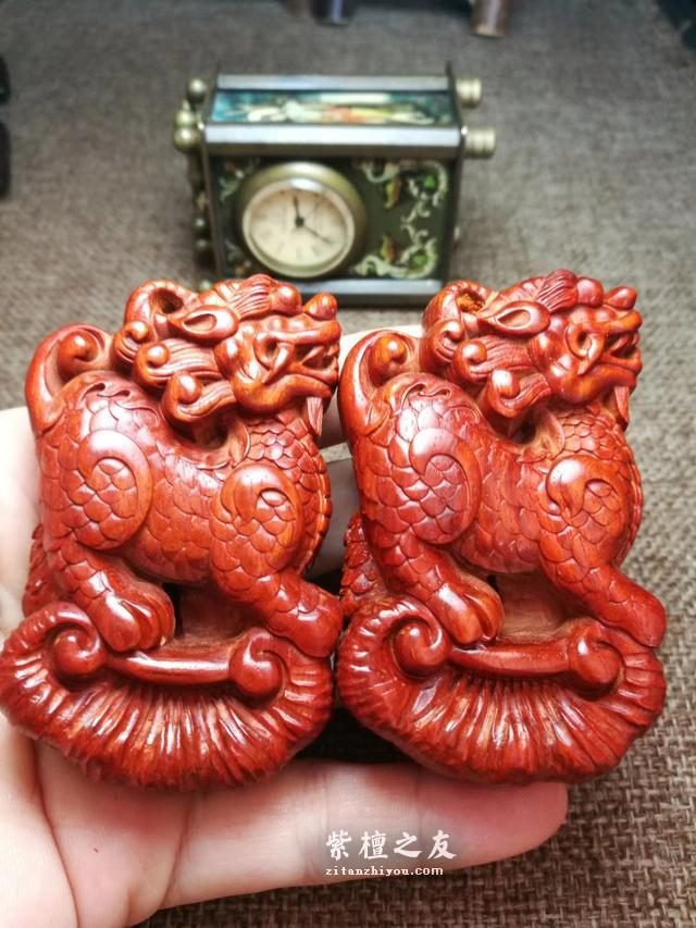 小叶紫檀颜色怎么看？是红色好还是深紫色好？-3