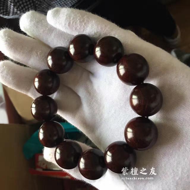 盘玩小叶紫檀手串的基本套路-1