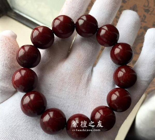 为什么别人的小叶紫檀盘出包浆，我的却盘出棕眼？-3