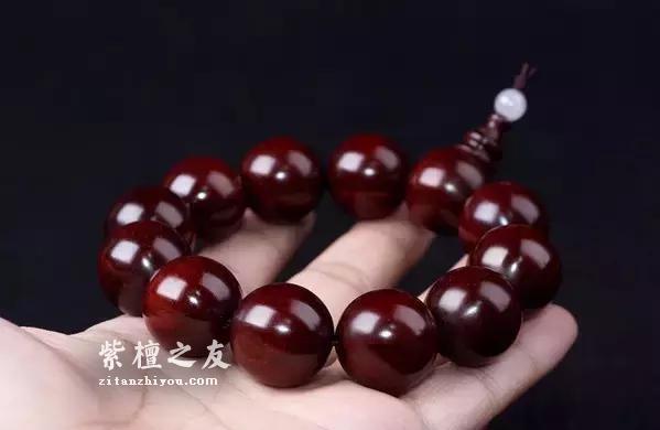 关于小叶紫檀，这个问题大家都很关心！-1