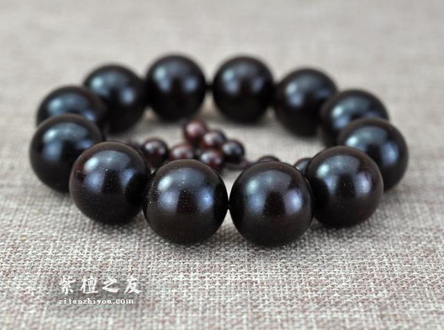 “一线天”小叶紫檀手串好吗？-2