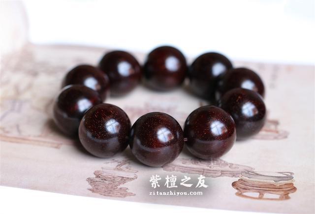小叶紫檀手串不出包浆怎么办？教你几招让手串容光焕发-3