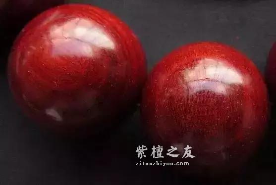 什么是小叶紫檀的二膘料、泥料、犀角质、鸡血料？-8