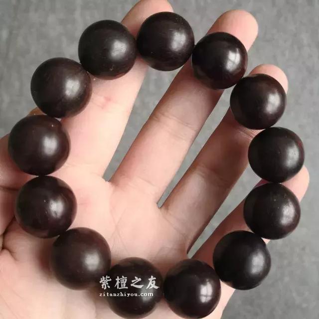 选购小叶紫檀最重要的是什么？真正懂得人很少吃药！-3