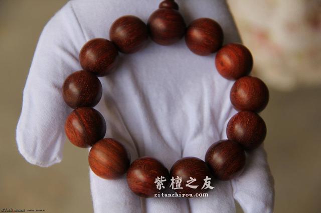 怎么样才能盘活变黑了的小叶紫檀手串？-3