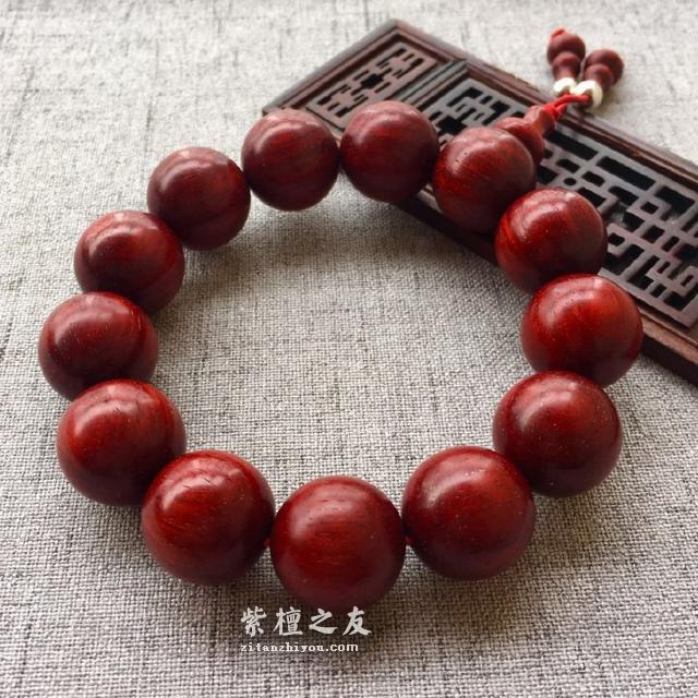 小叶紫檀手串怎么保养？-3