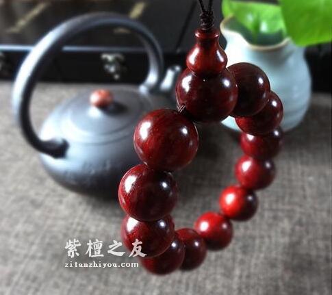 小叶紫檀手串如何盘玩保养以及盘玩保养的误区-3