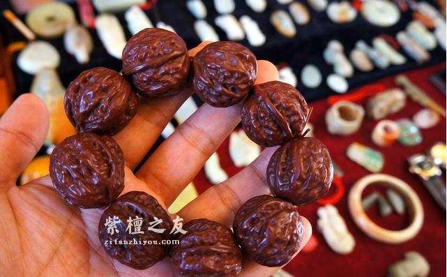 盘玩小叶紫檀手串必备常识？-2