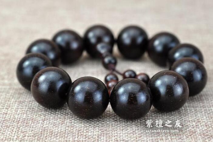 冬天来了 你的紫檀手串应该这样保养-3