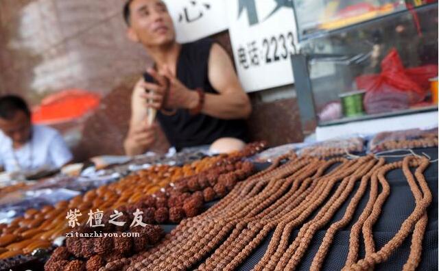 小叶紫檀会降价还是涨价，现在收藏升值空间有多大？-4