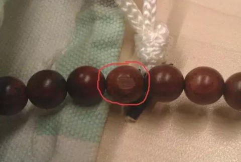 小叶紫檀手串的冬季养护与预防开裂总结