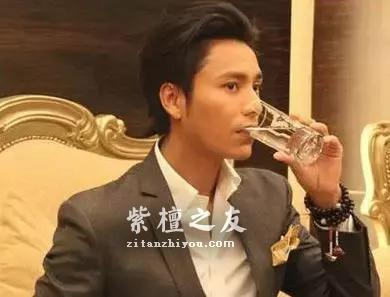 明星佩戴款：杨幂、刘诗诗、陈坤等人都喜爱的小叶紫檀大合集！-2