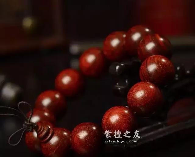 小叶紫檀怎么玩？谨记这9大盘玩注意事项！-1