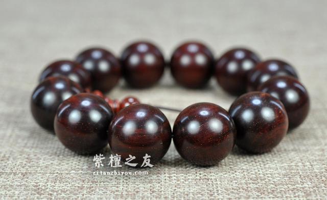 不沉水的“小叶紫檀”手串是怎么回事?-1