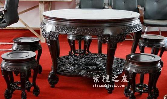 大家熟知小叶紫檀价格昂贵，保养护理是否也特别复杂？-7