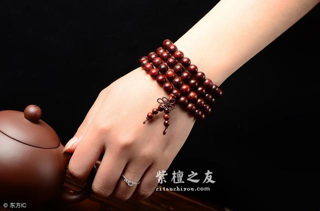 小叶紫檀有6个好处，让女人彻底放弃穿金戴银！-3