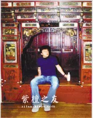 成龙收藏的小叶紫檀，到底值多少钱？专家估算上百亿……-24